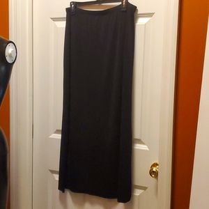 NOTATIONS "XL" Women's black skirt